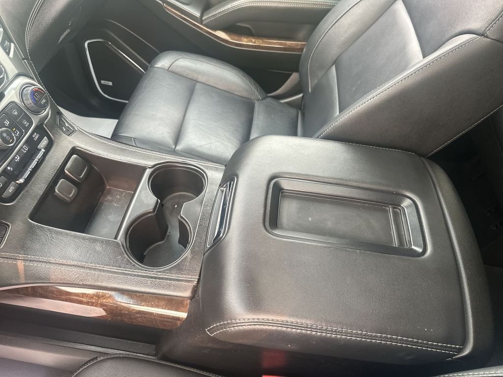 Used 2019 White Chevrolet LT image 27