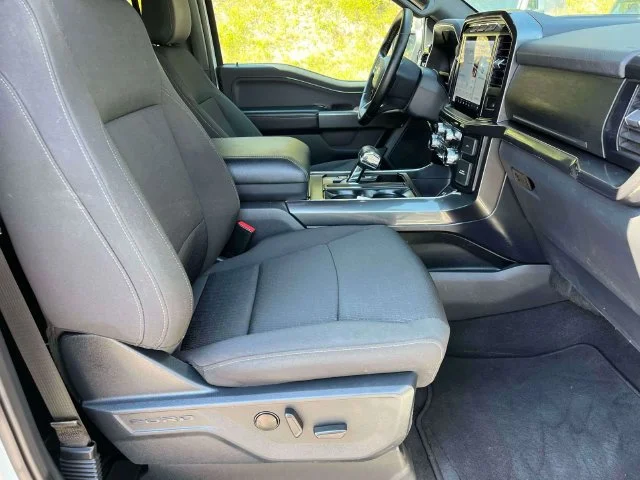 Used 2023 Avalanche Ford XLT image 24
