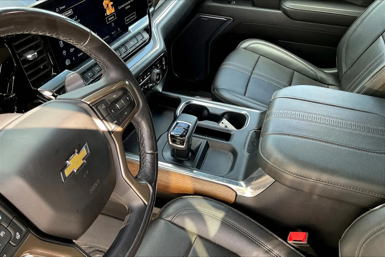 Used 2023 Black Chevrolet High Country image 32