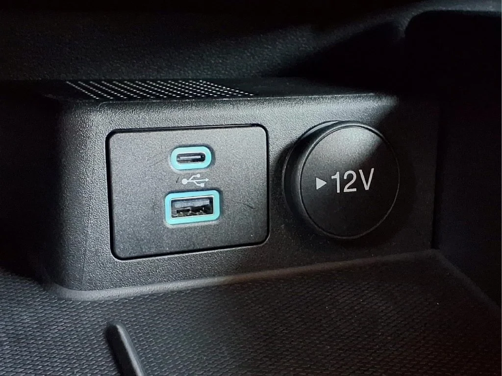 Used 2023 White Ford Active image 21