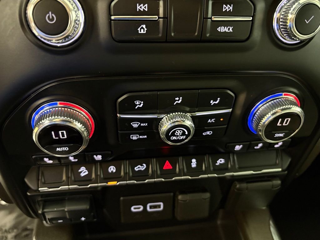 Used 2021 Blue GMC SLT image 29