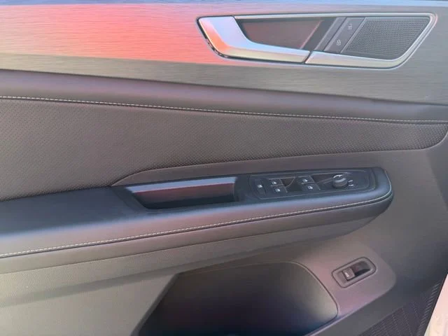 2026 Volkswagen Atlas Cross Sport SE w/Tech - Photo 12