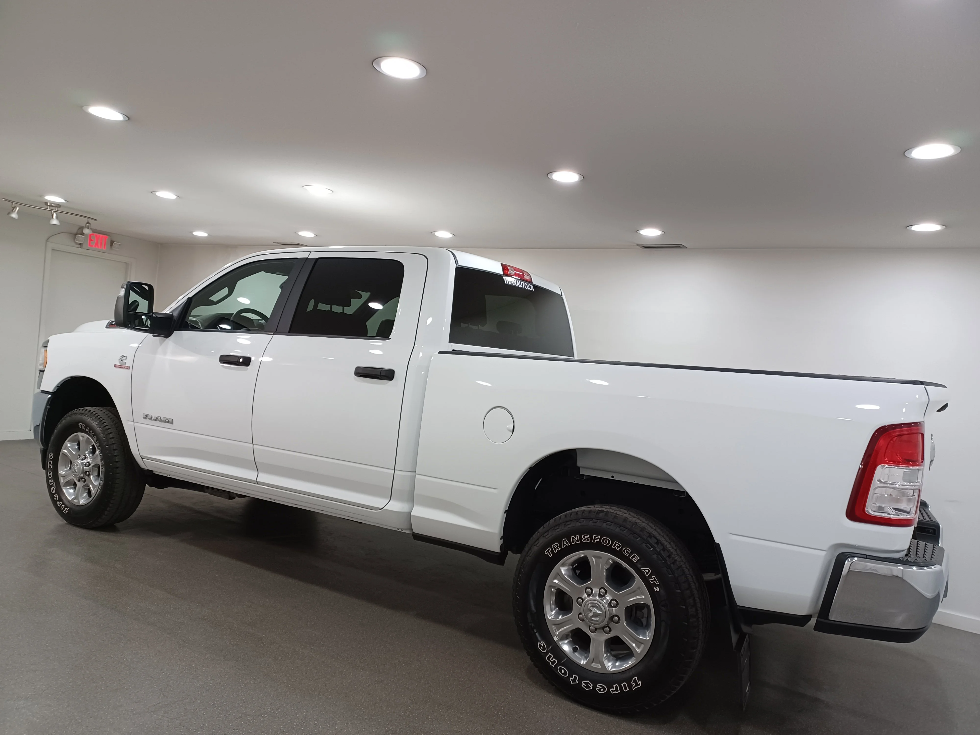 Certified Used 2024 Bright White Ram Bighorn 4x4*6.7L Cummins Diesel | 6 Pass | 6 Foot Box | Htd Power Fold MIrrors | Tow Pkg image 7