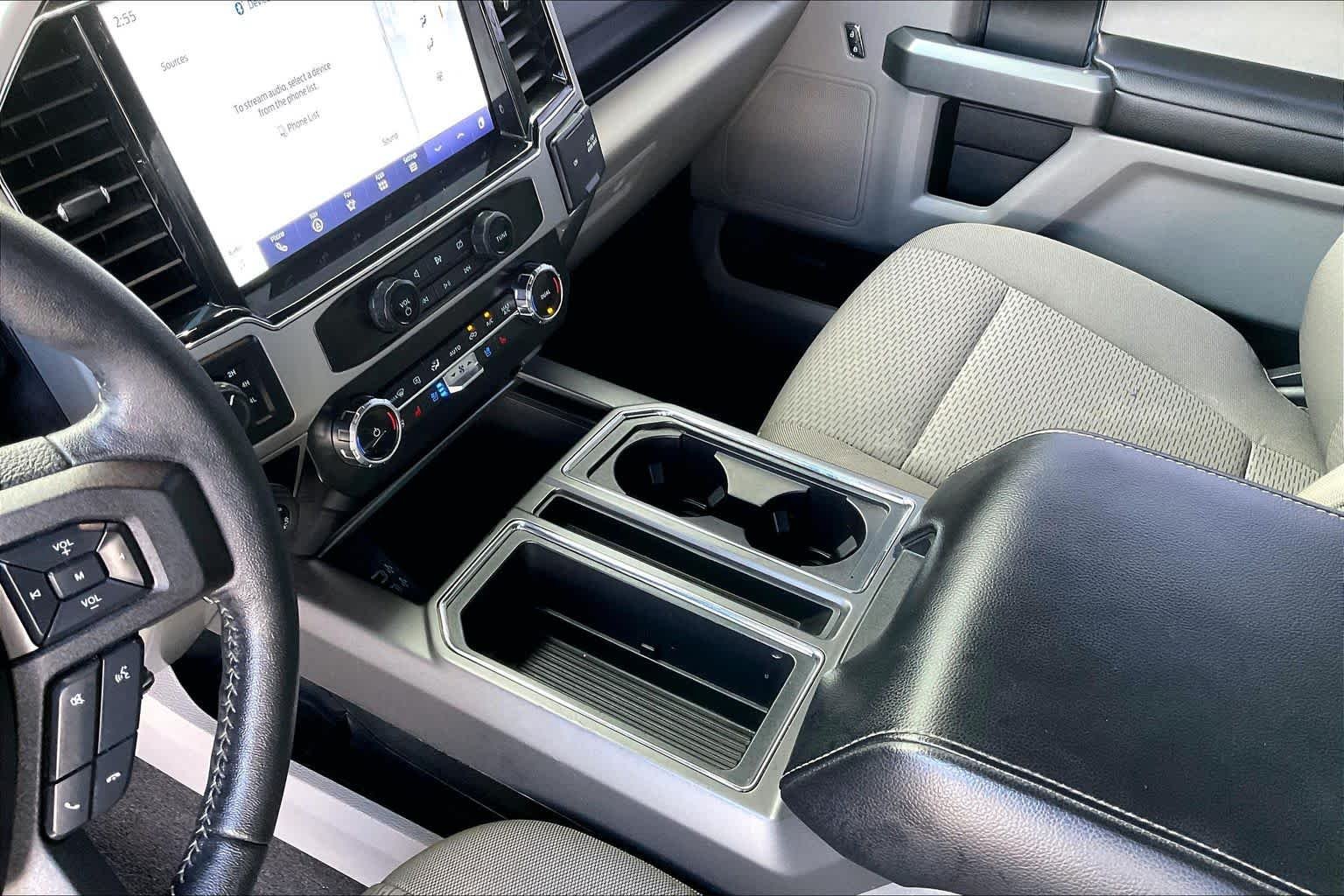 Used 2019 Agate Black Metallic Ford XLT image 16