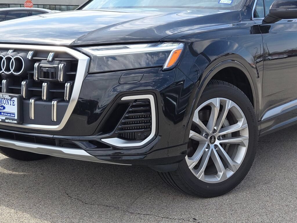 Used 2025 White Audi 55 Premium Plus image 3