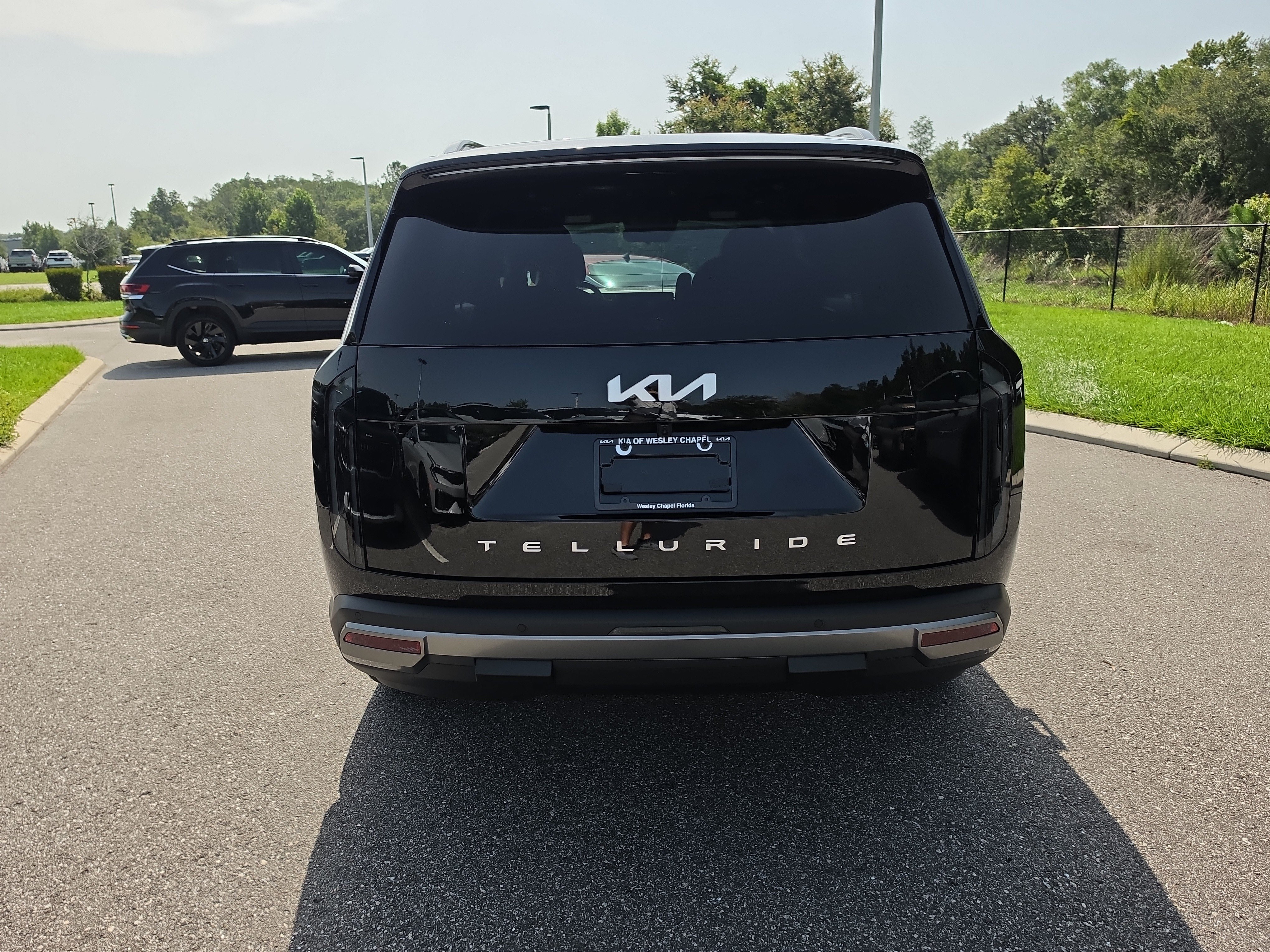 New 2027 Ebony Black Kia S image 7