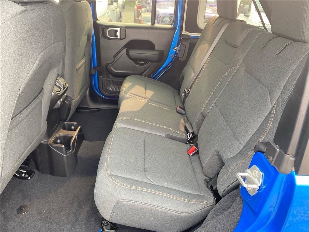 New 2026 Hydro Blue Pearl-Coat Exterior Paint Jeep Sport S image 13