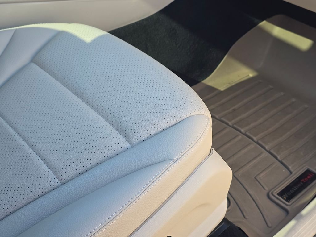 Used 2021 Blue Mercedes-Benz GLC 300 image 34