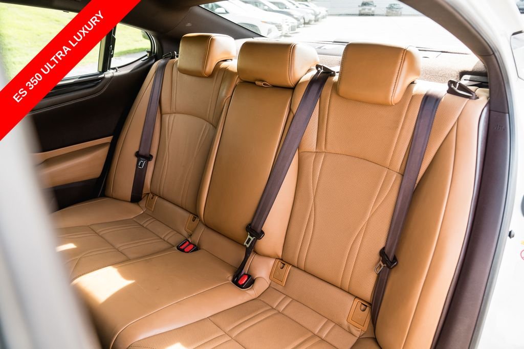 Used 2019 White Pearl Lexus 350 Ultra Luxury image 27