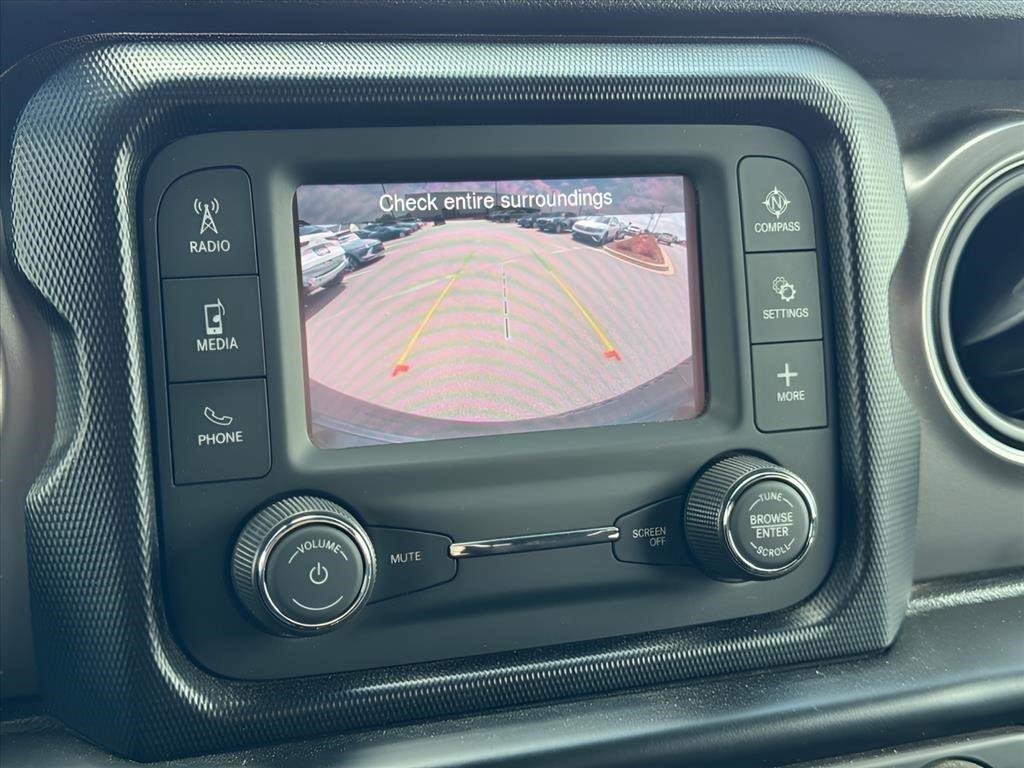 Used 2021  JEEP SPOR image 21