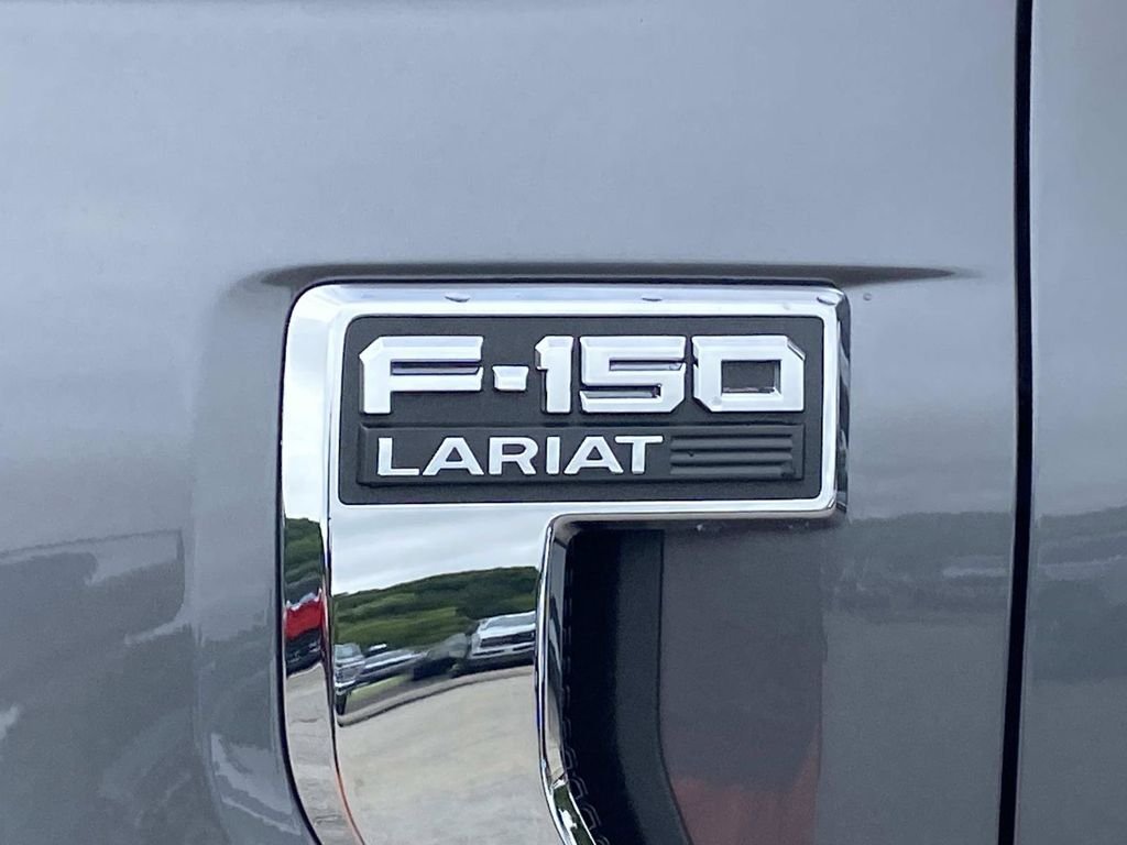 New 2026 Carbonized Gray Metallic Ford Lariat® image 8