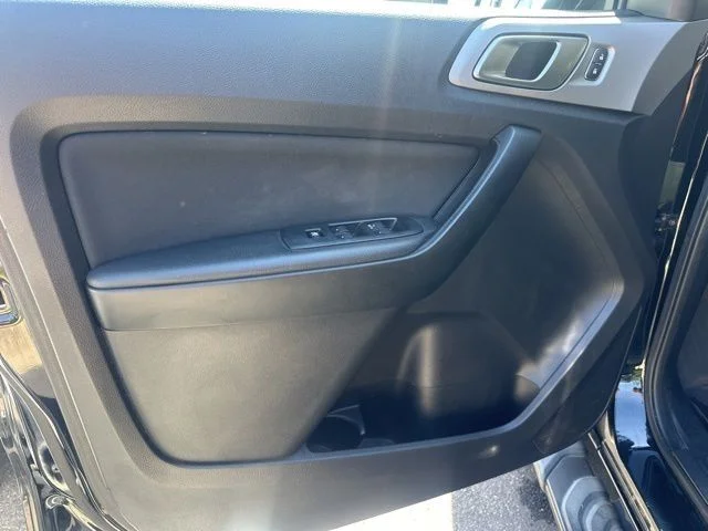 Used 2019 Black Ford XLT image 9