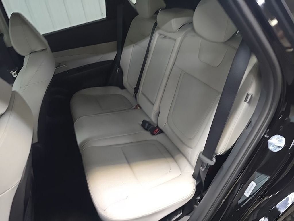 Used 2026 Gray Hyundai SEL Convenience image 31