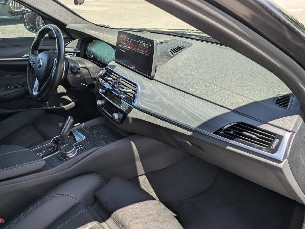 Used 2023 Gray BMW 530i image 25