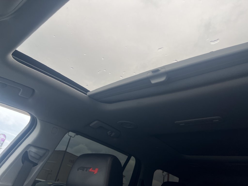 Used 2021 White GMC AT4 image 20