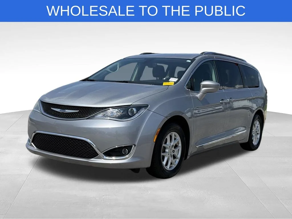 Used 2020 Silver Chrysler Touring L image 1