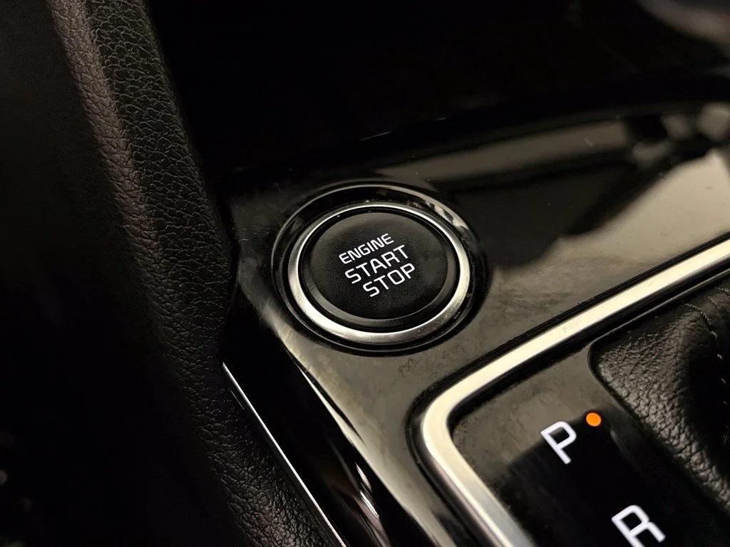Used 2023 Black Kia X-Line image 28