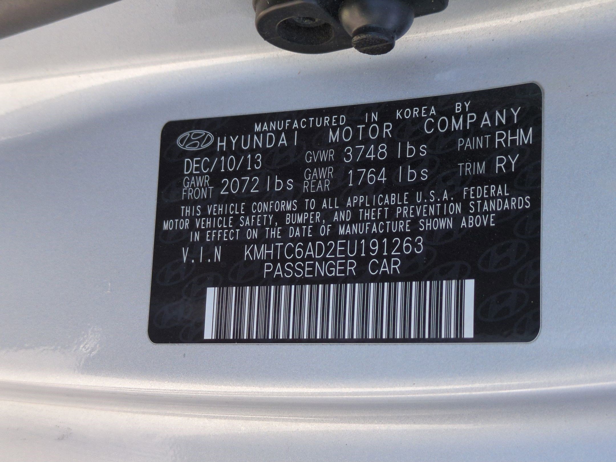 2014 Hyundai Veloster Base - Photo 32