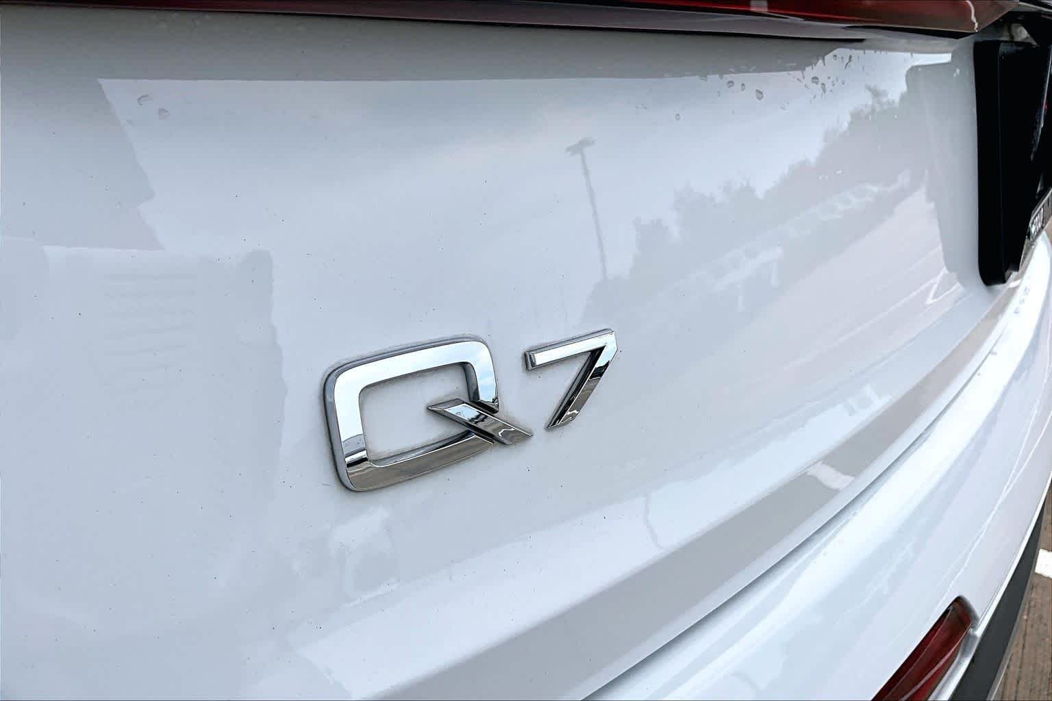 Used 2021 Carrara White Audi Premium Plus image 31