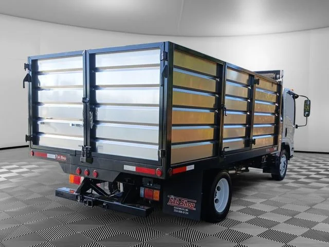 New 2025 Arc White Chevrolet  image 5