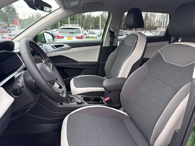 2026 Volkswagen Taos SE - Photo 16
