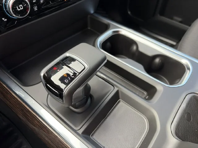 New 2026 White GMC Elevation image 21