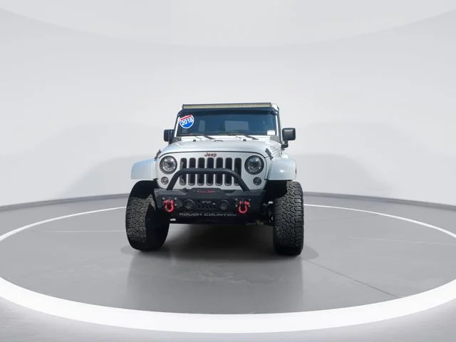 Used 2018 White Jeep Unlimited Sahara image 3