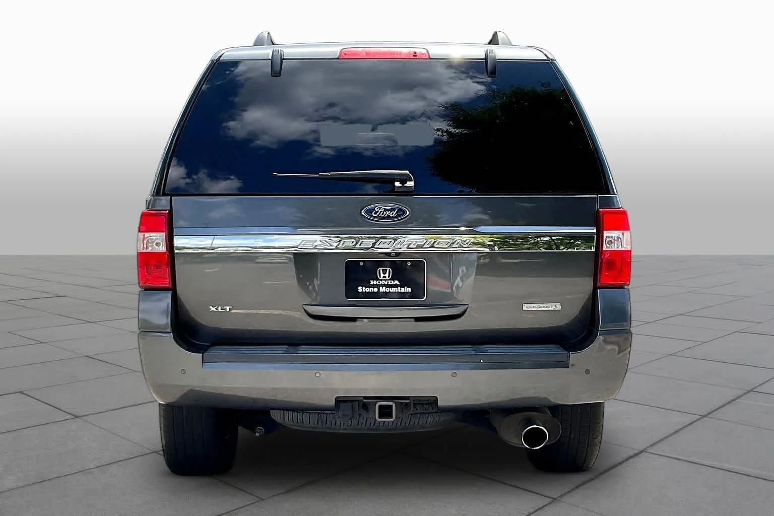 Used 2017 Magnetic Ford XLT image 5