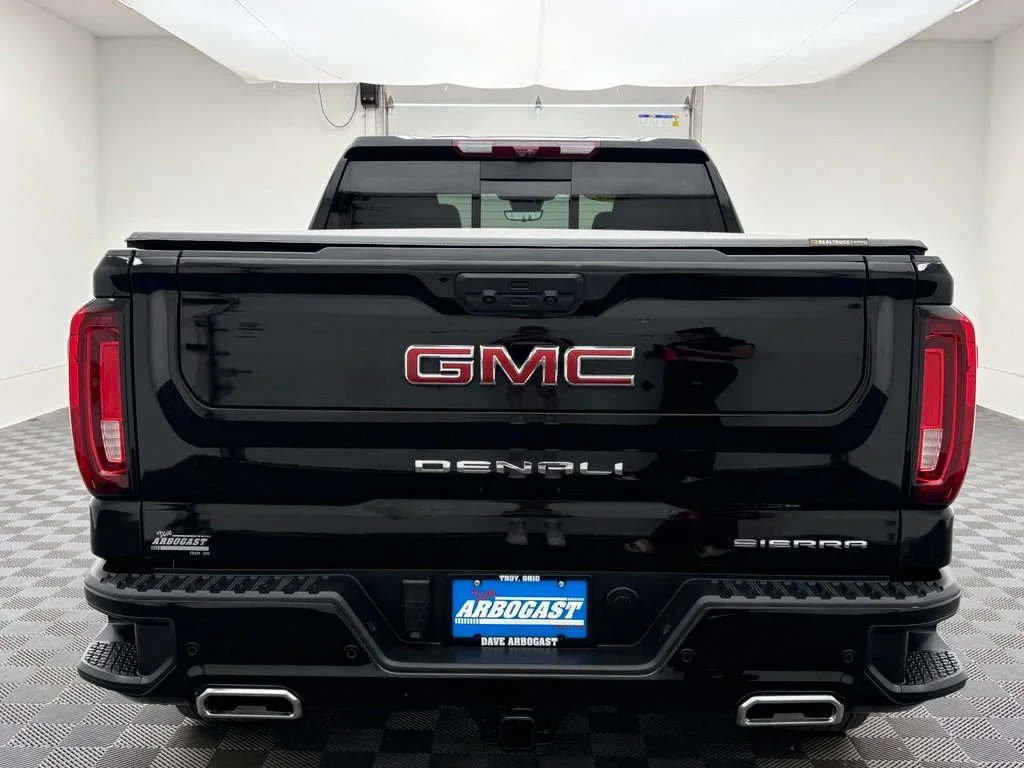 Used 2024 Onyx Black GMC Denali image 11