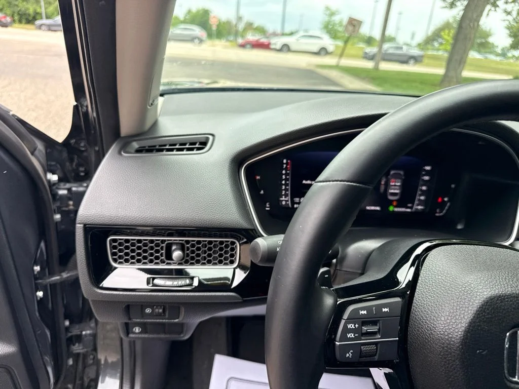 Used 2022  Honda Touring image 21