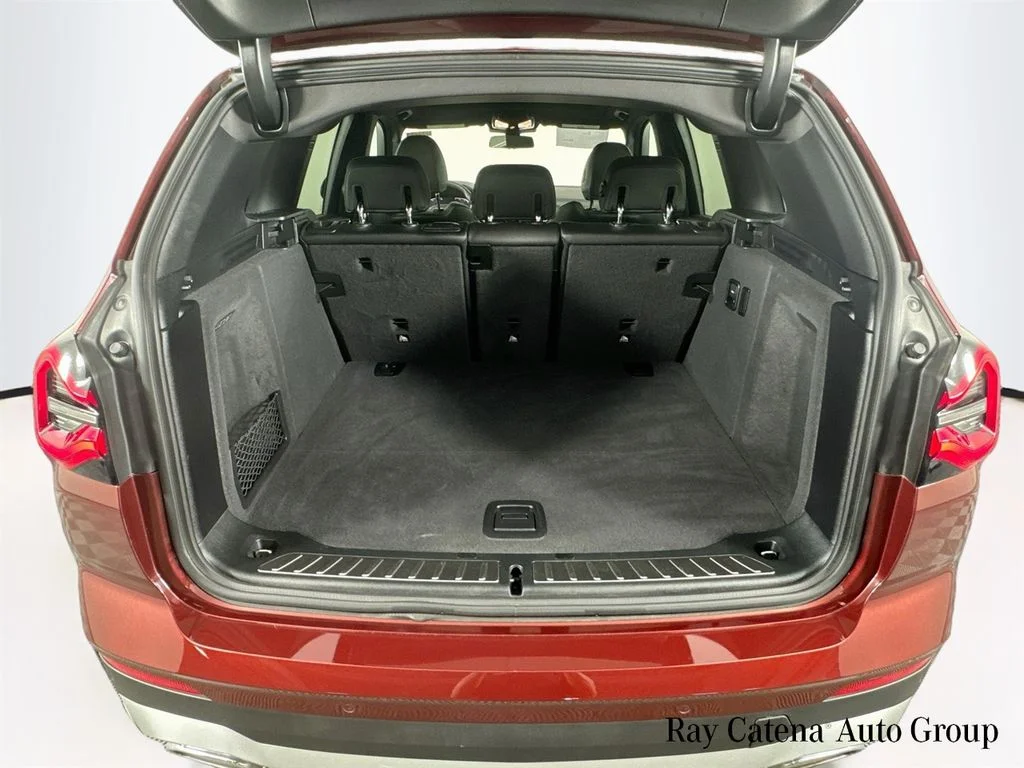 Certified Used 2023 Red BMW xDrive30i image 27