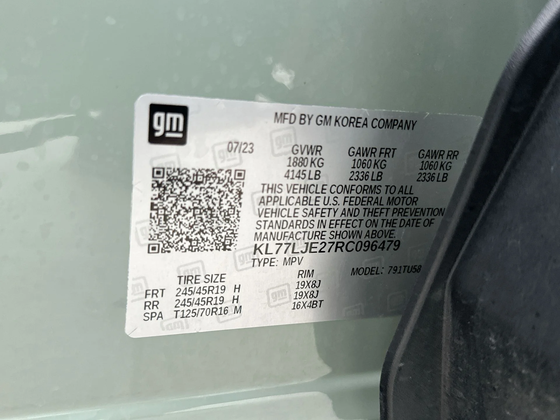Certified Used 2024 Green Chevrolet 2RS image 42