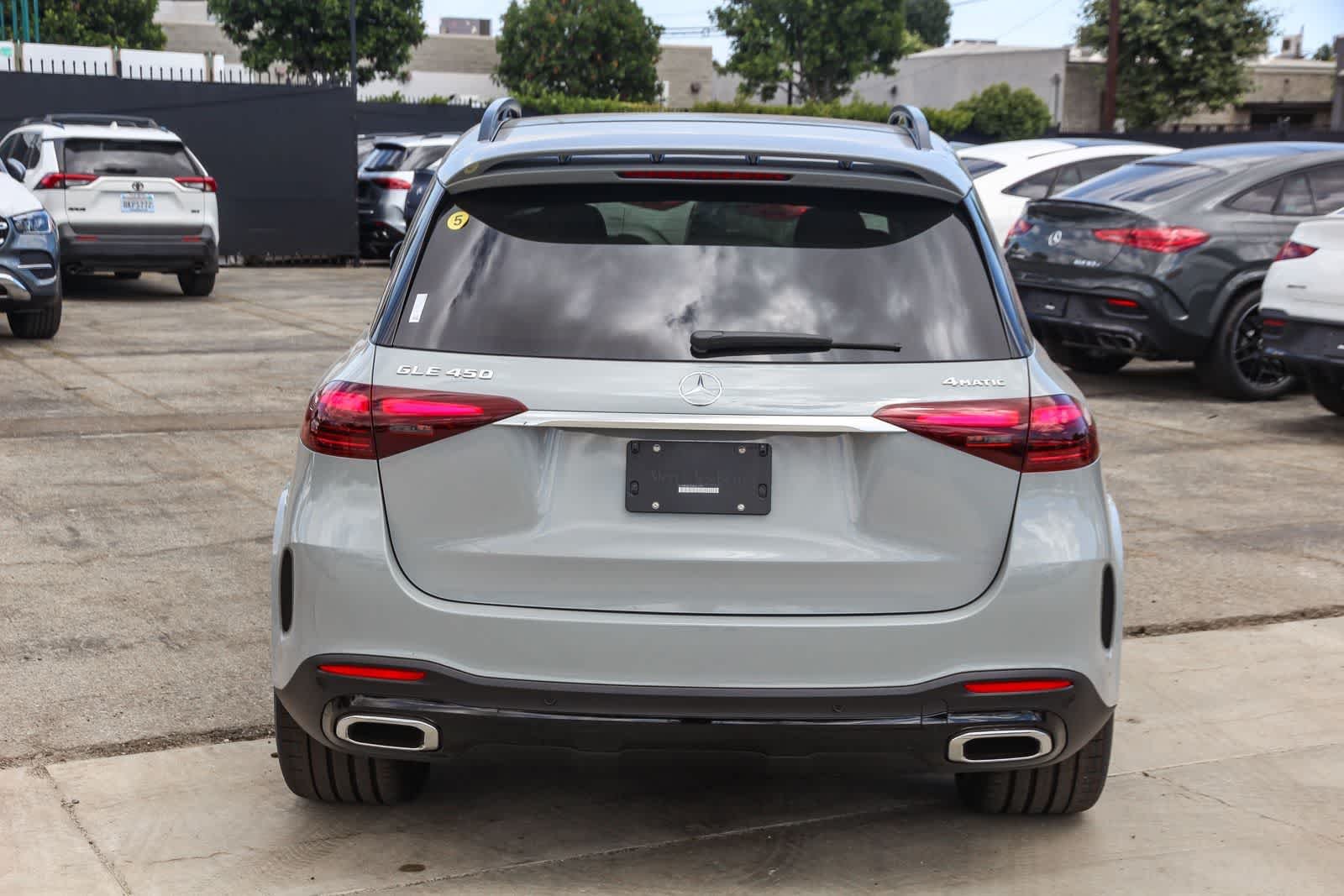 New 2026 MANUFAKTUR Alpine Grey Mercedes-Benz GLE 450 image 5