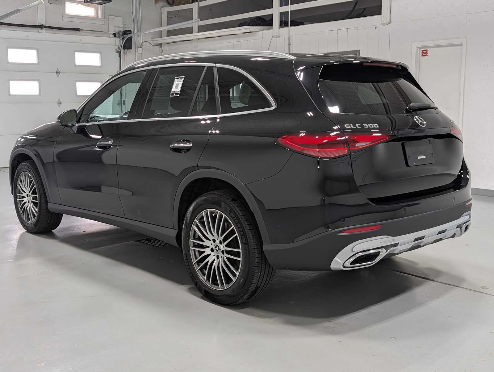 Used 2026  Mercedes-Benz GLC 300 image 10