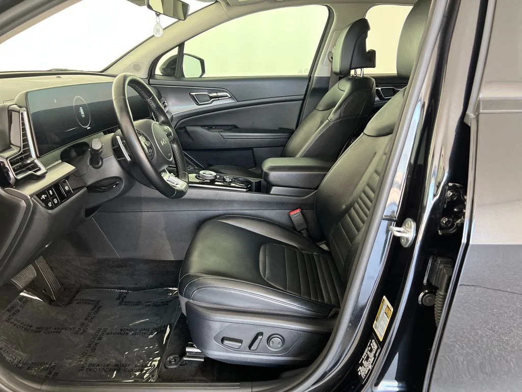 Used 2023 Black Kia SX-Prestige image 11