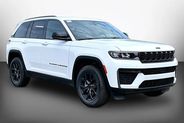 2026 Jeep Grand Cherokee Altitude