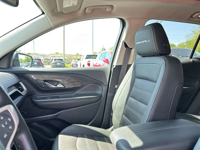 Used 2023 Sterling Metallic GMC Denali image 34