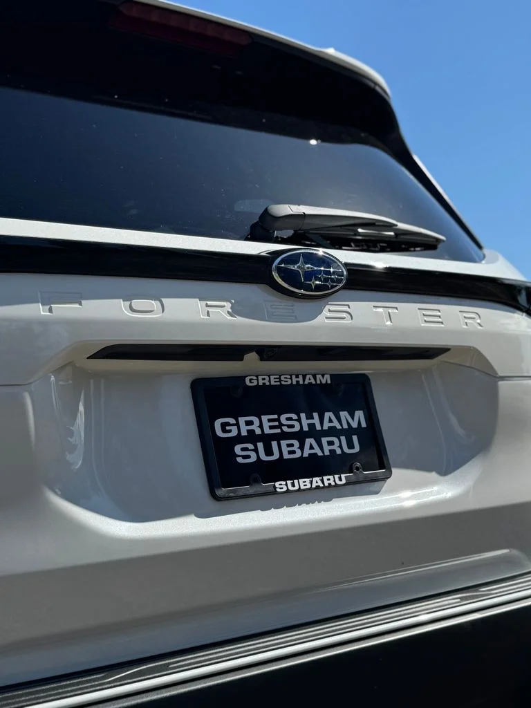 New 2026 CRYSTAL WHITE PEARL Subaru Premium image 21