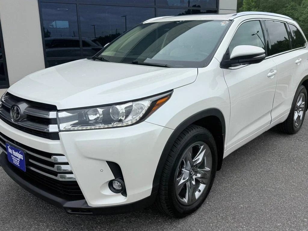 2019 Toyota Highlander Limited Platinum 4x4 V6's photo