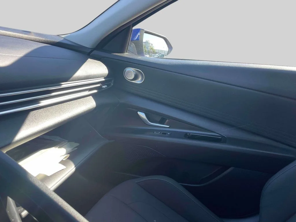 Certified Used 2023 Blue Hyundai SEL image 33