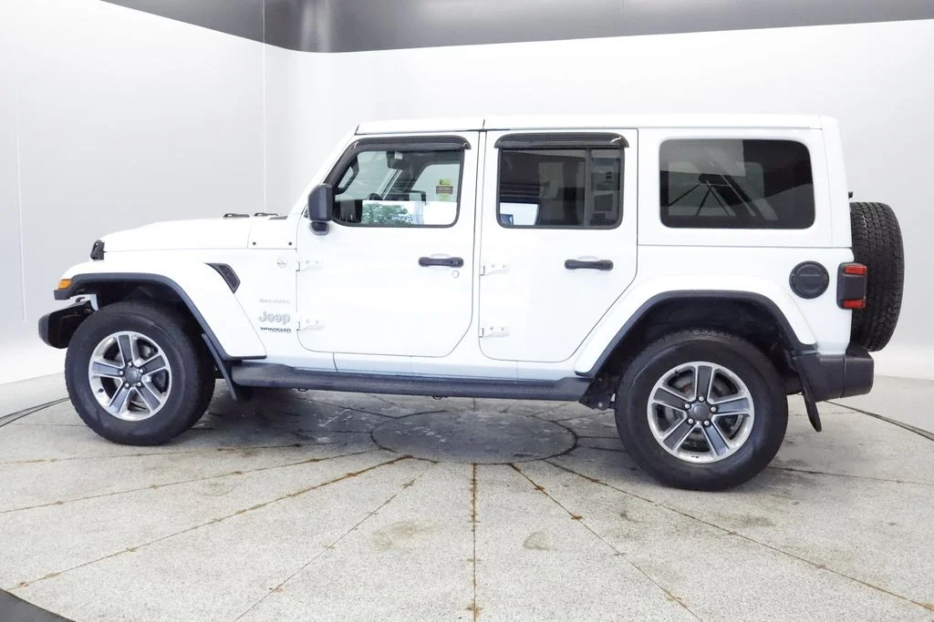Used 2018 Jeep Wrangler Unlimited Sahara with VIN 1C4HJXEG7JW114283 for sale in Coon Rapids, Minnesota