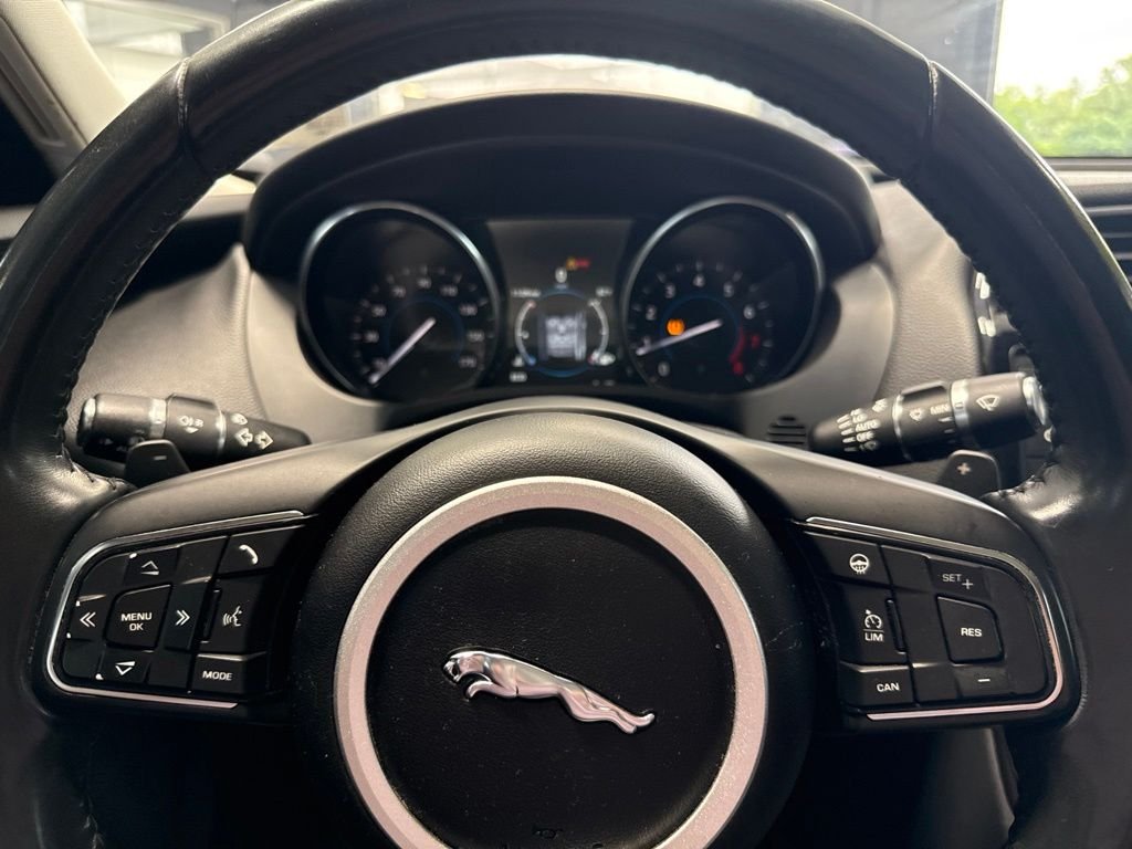 Used 2017 Blue Jaguar 25t image 19