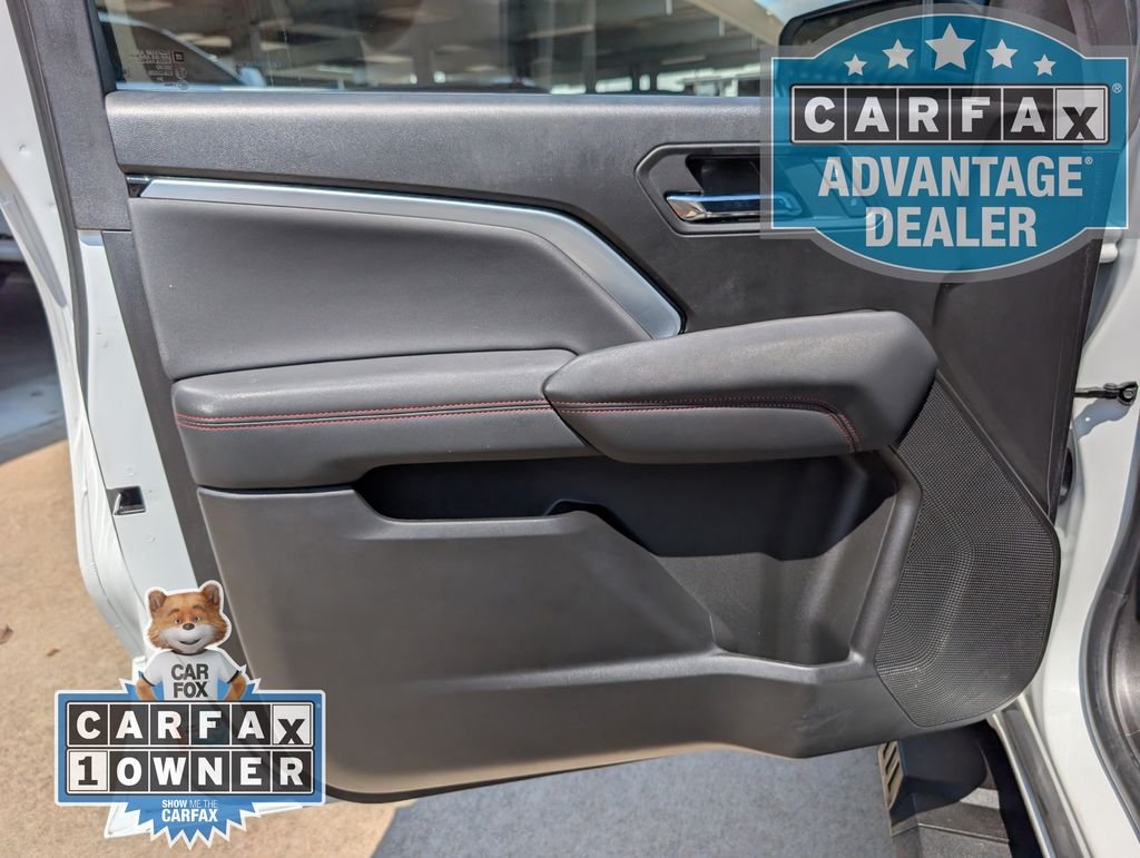 Used 2024 Summit White Chevrolet Z71 image 17
