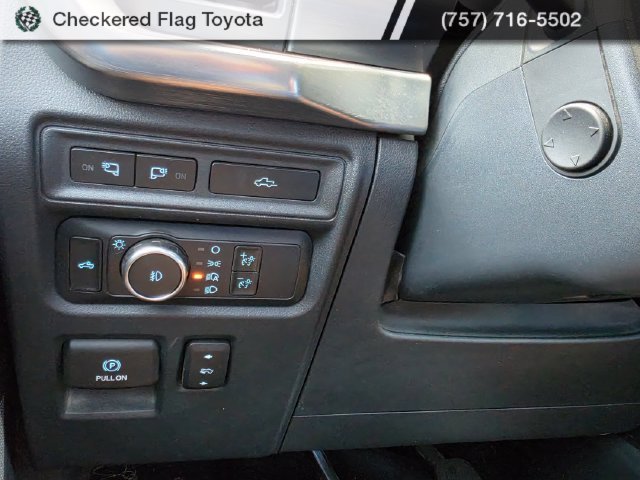 Used 2022 Star White Metallic Tri-Coat Ford Lariat image 12