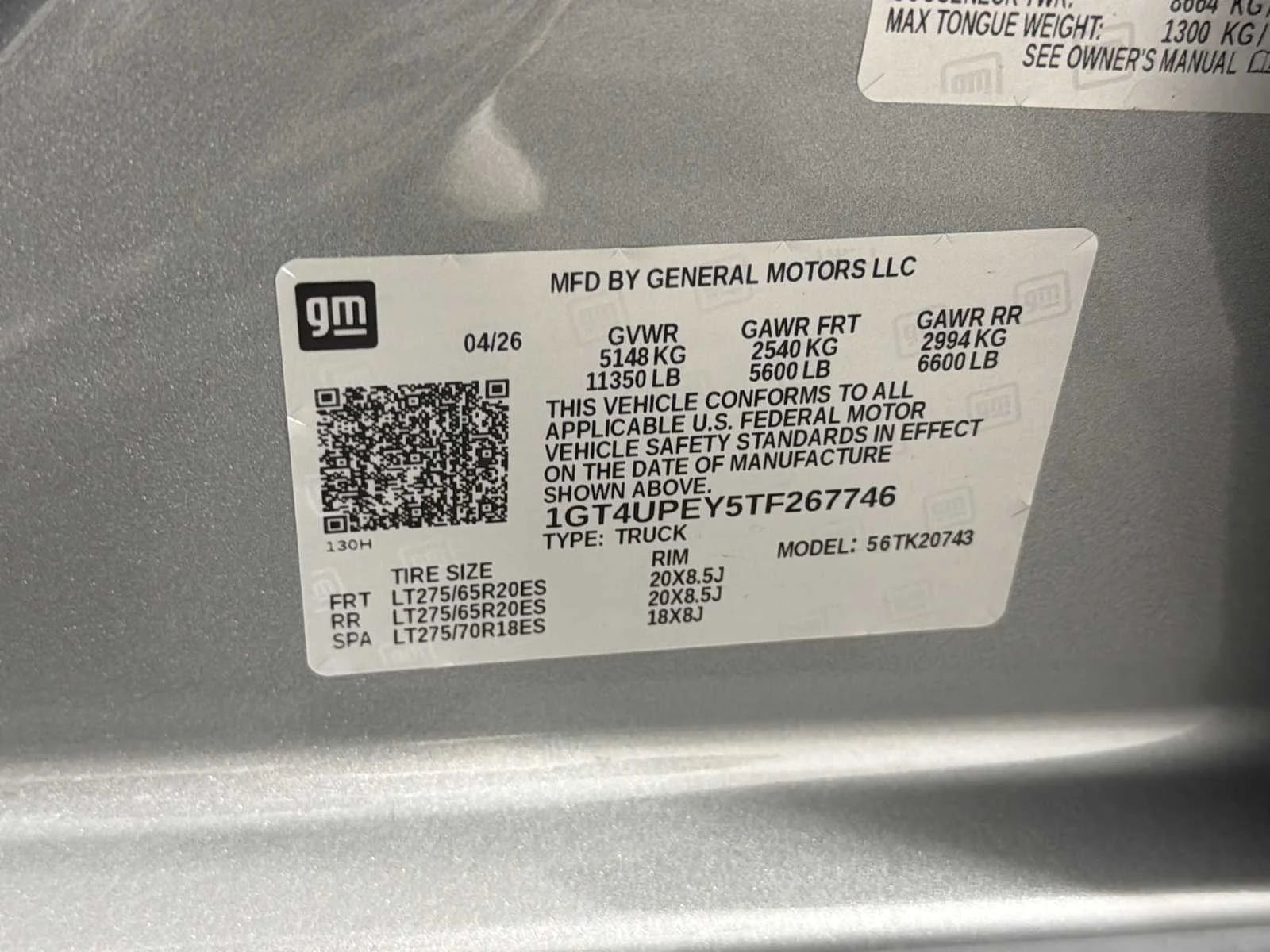 New 2026 Sterling Metallic GMC AT4 image 34