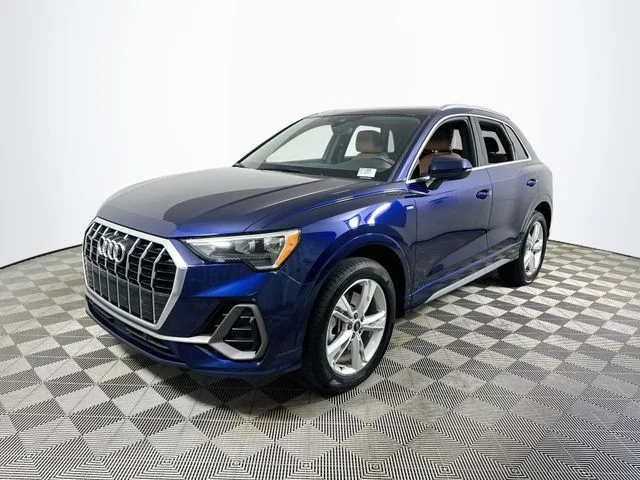 Pre-Owned 2022 Audi Q3 Premium