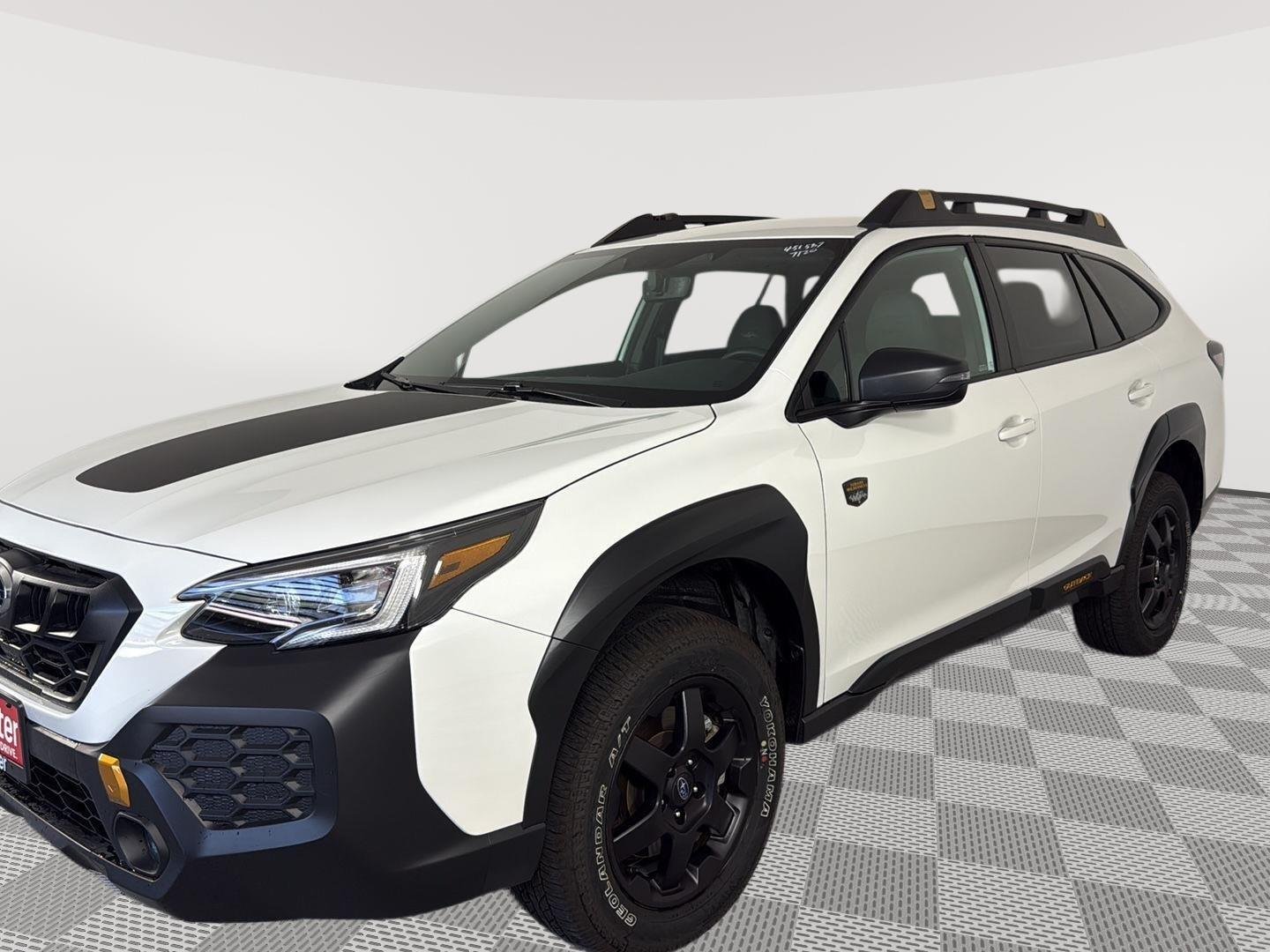 Certified Used 2025 Crystal White Pearl Subaru Wilderness image 3