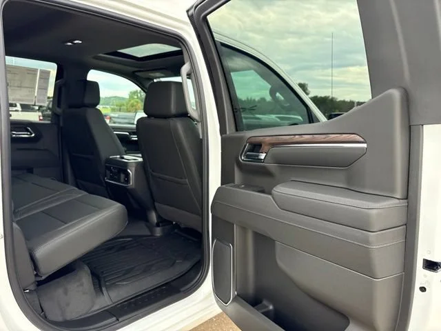 2026 GMC Sierra 1500 SLT - Photo 36