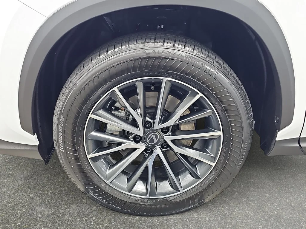 New 2026 Ultra White Lexus PREMIUM image 31