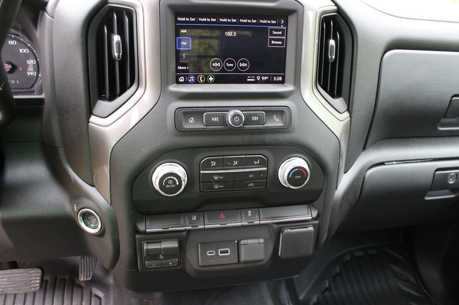 New 2026 Summit White GMC Pro image 20